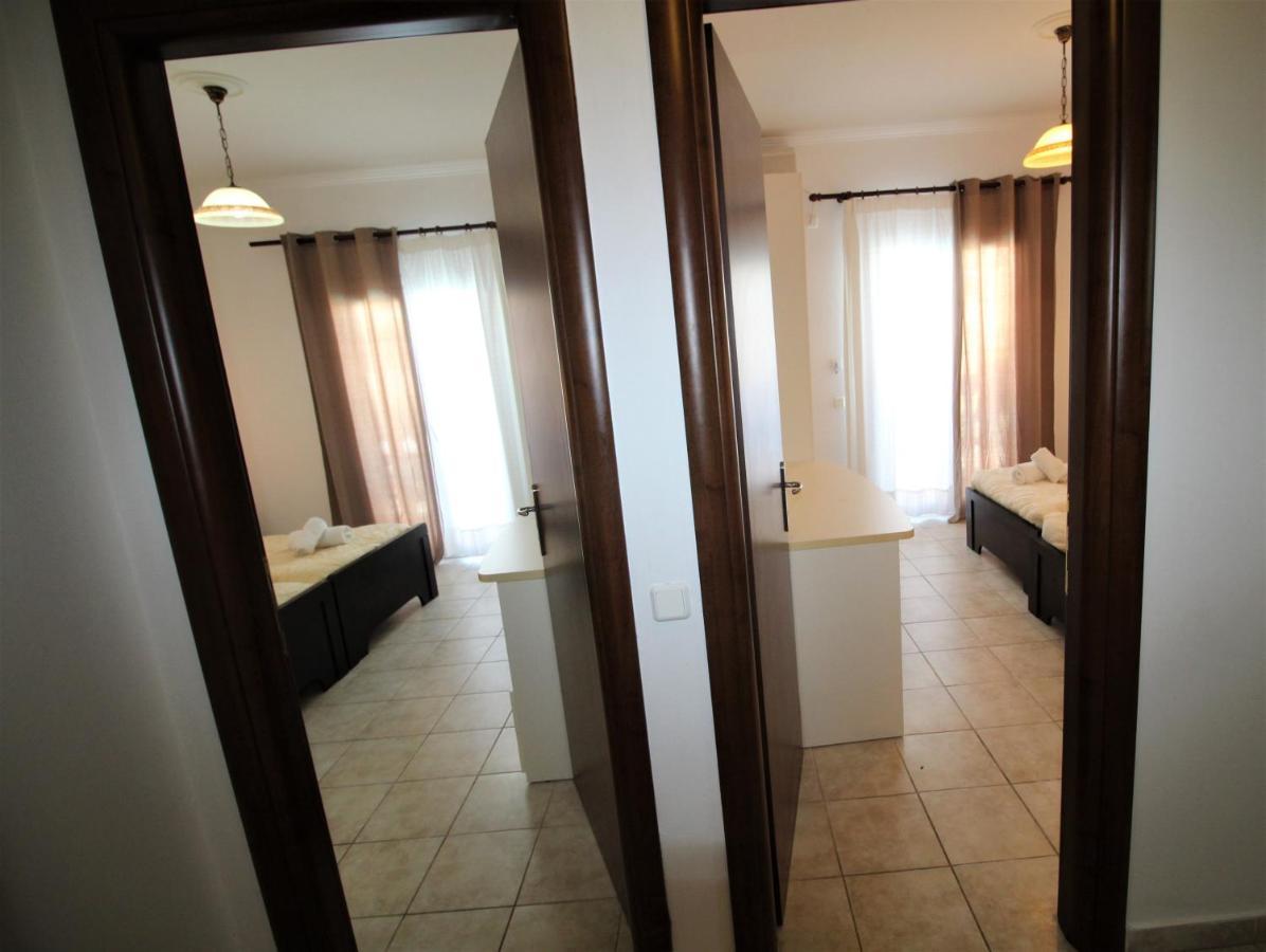 מוראיטיקה Nikki'S Studios & Apartments מראה חיצוני תמונה