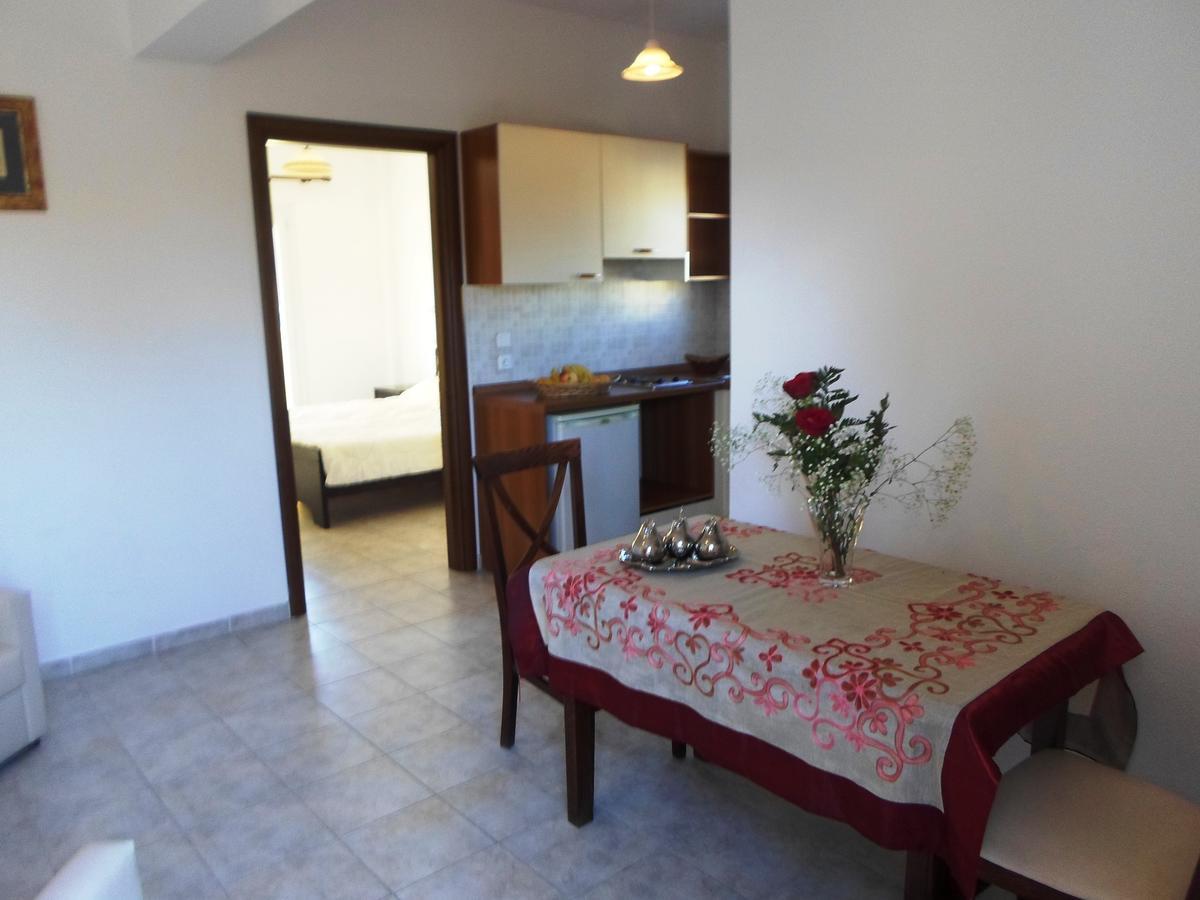 מוראיטיקה Nikki'S Studios & Apartments מראה חיצוני תמונה