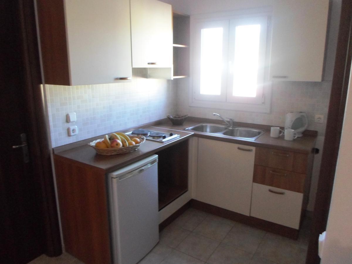 מוראיטיקה Nikki'S Studios & Apartments מראה חיצוני תמונה